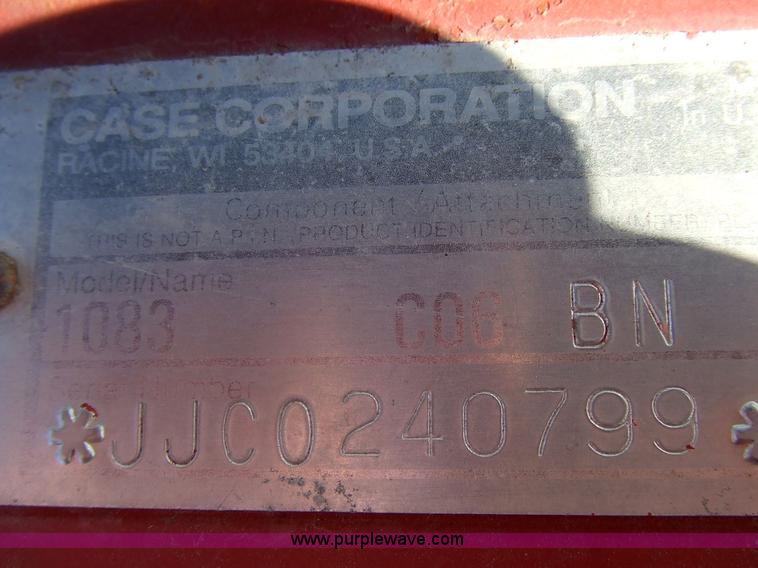 image for item 7128 1997 Case 1083 corn header