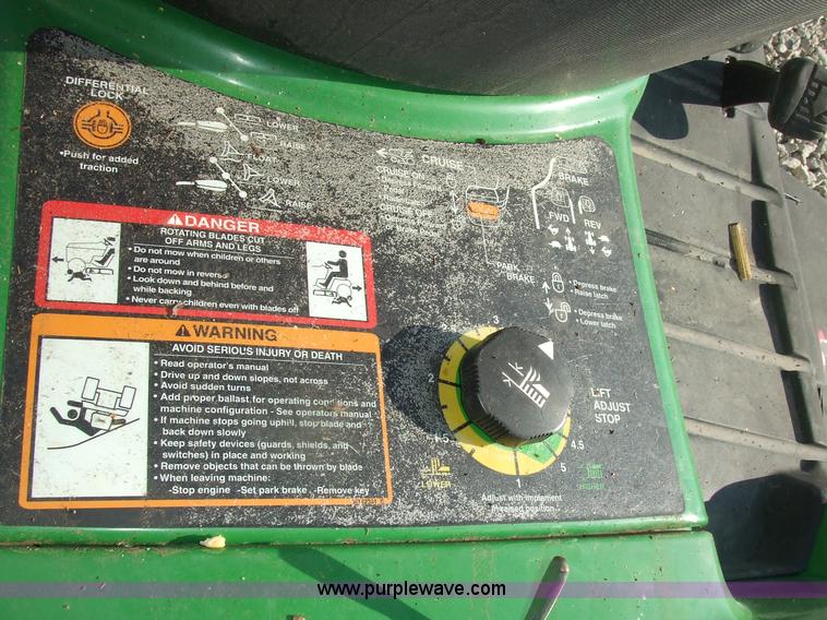 image for item 7129 2003 John Deere X495 riding mower