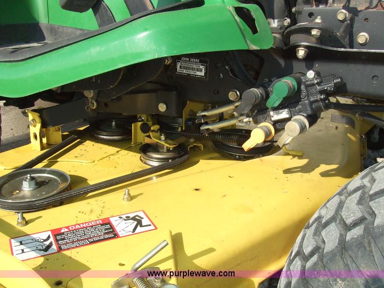 image for item 7129 2003 John Deere X495 riding mower