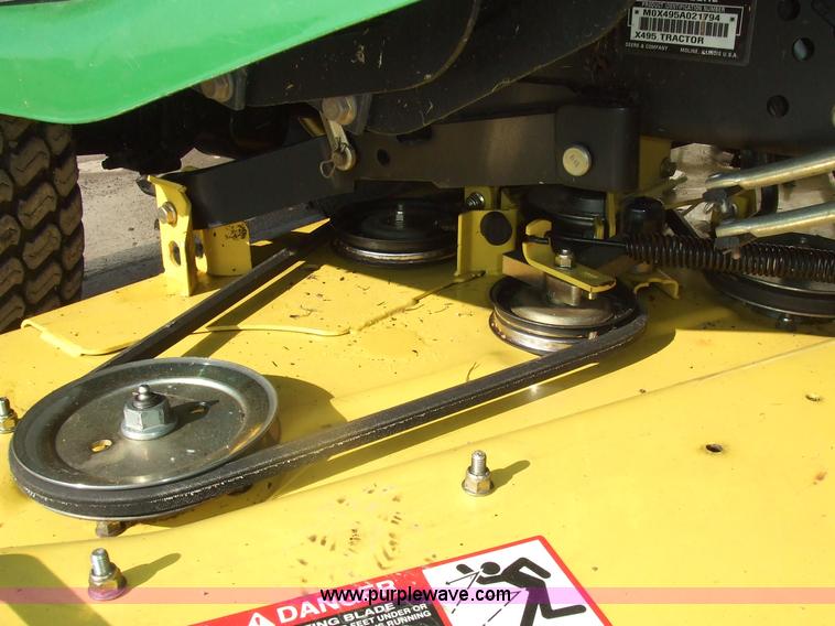 image for item 7129 2003 John Deere X495 riding mower