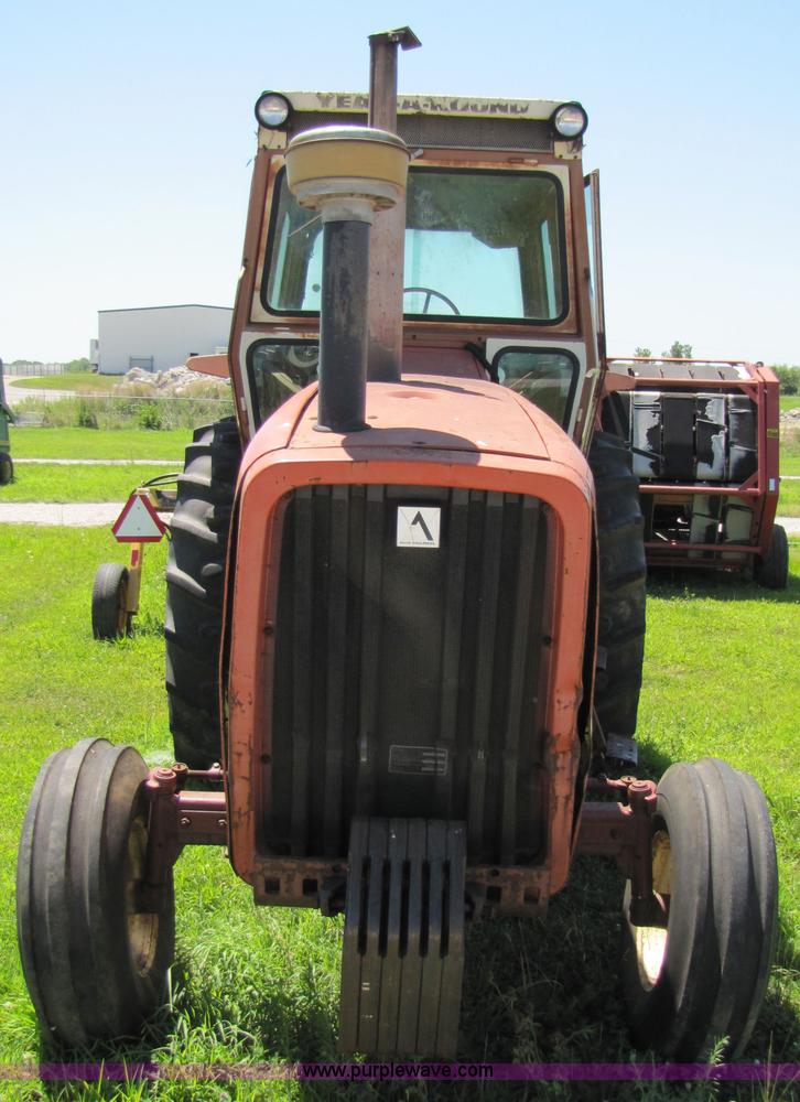 image for item 7198 Allis Chalmers AC7000 tractor