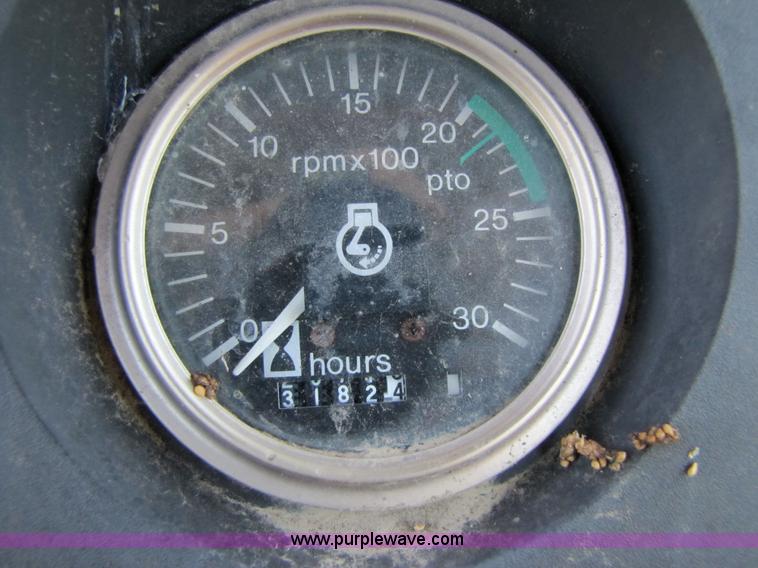 image for item 7198 Allis Chalmers AC7000 tractor