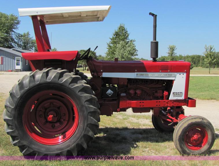 image for item 7199 1966 Farmall 656 tractor