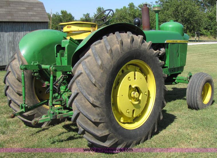 image for item 7201 1962 John Deere 4010 tractor