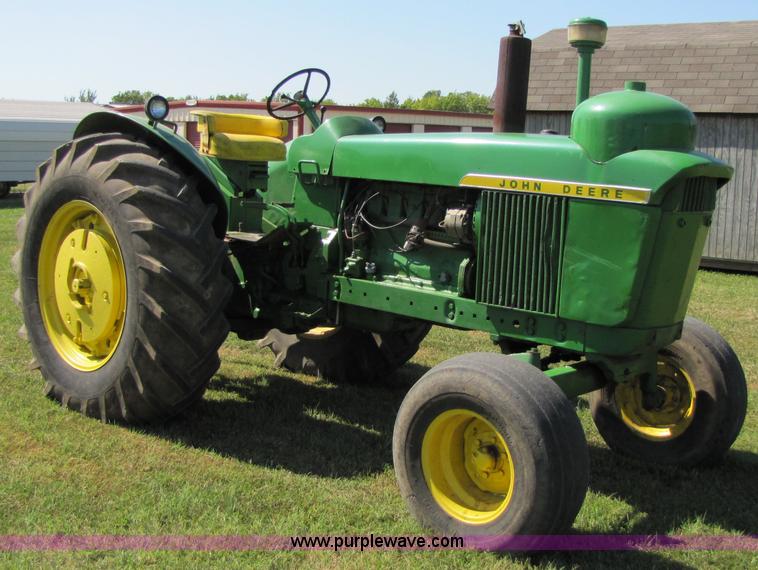 image for item 7201 1962 John Deere 4010 tractor