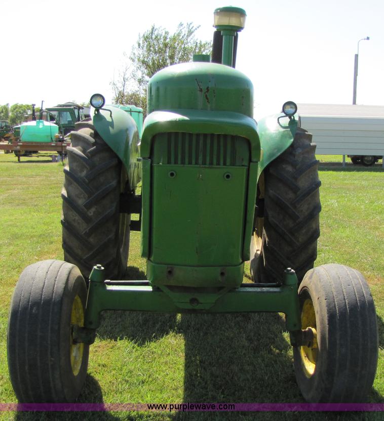 image for item 7201 1962 John Deere 4010 tractor