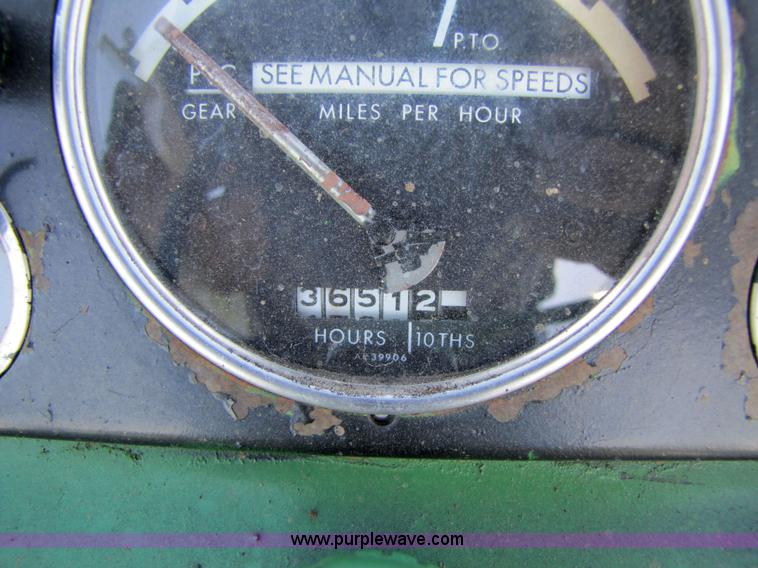 image for item 7201 1962 John Deere 4010 tractor