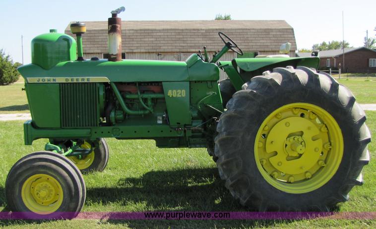 image for item 7202 1965 John Deere 4020 tractor