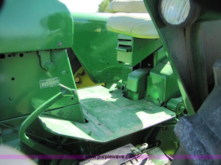 image for item 7202 1965 John Deere 4020 tractor