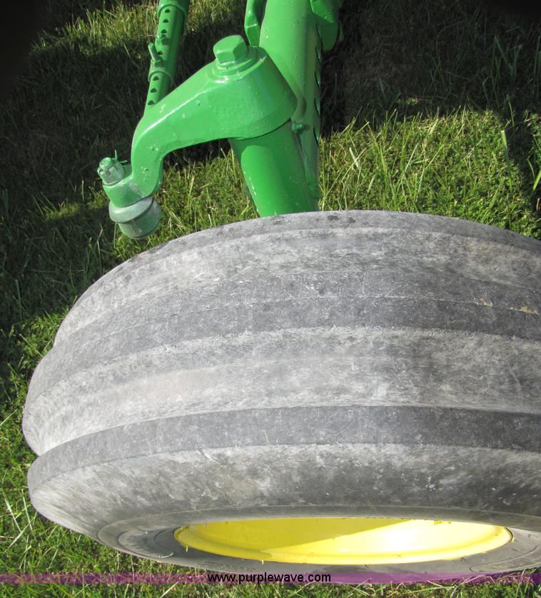 image for item 7202 1965 John Deere 4020 tractor