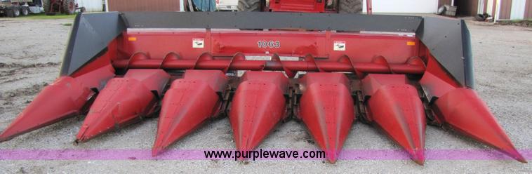 image for item 9017 Case IH 1063 corn head