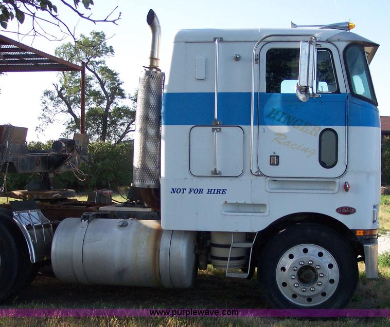 image for item 1601 1984 Peterbilt COE 362 semi truck