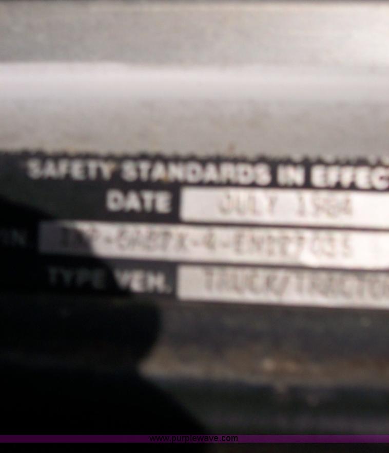 image for item 1601 1984 Peterbilt COE 362 semi truck