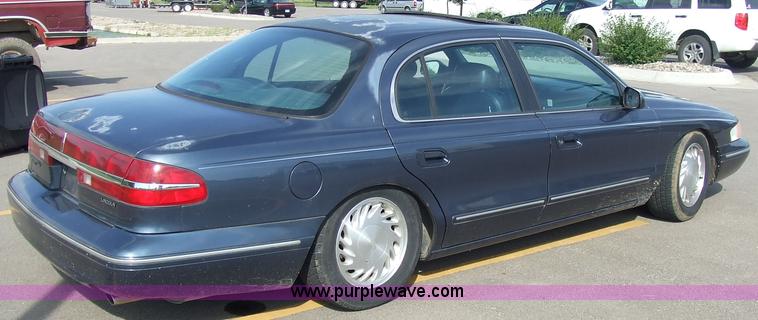 image for item 2095 1996 Lincoln Continental