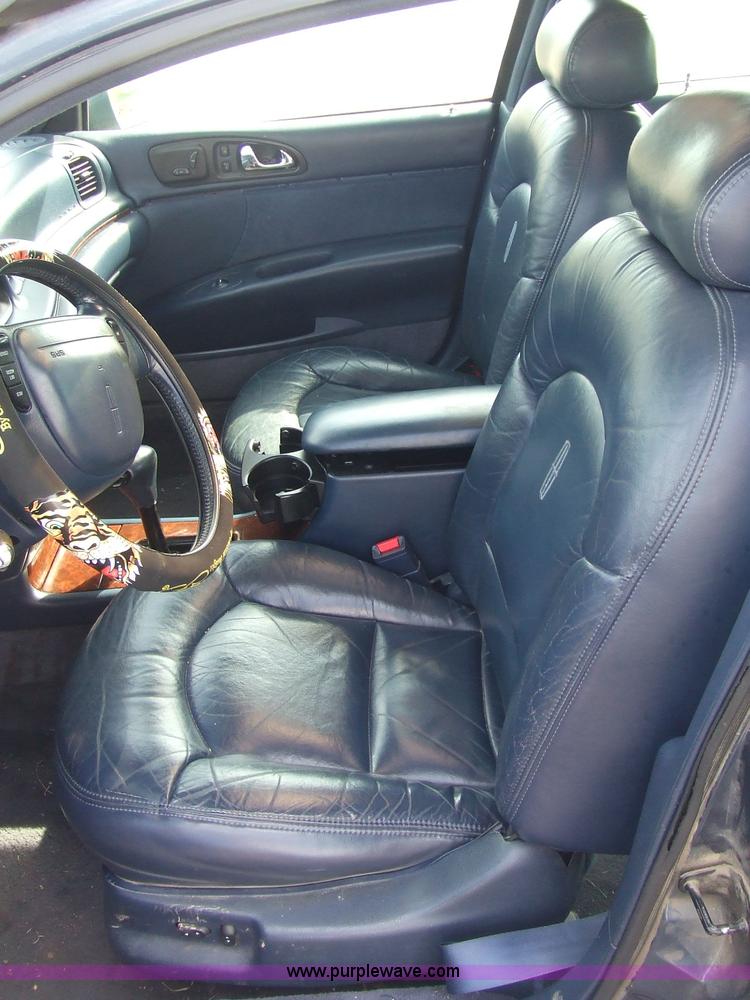 image for item 2095 1996 Lincoln Continental