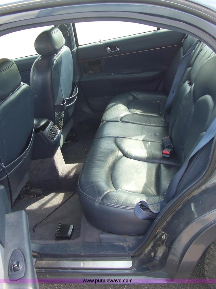 image for item 2095 1996 Lincoln Continental