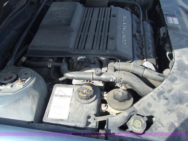 image for item 2095 1996 Lincoln Continental