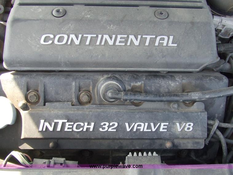 image for item 2095 1996 Lincoln Continental