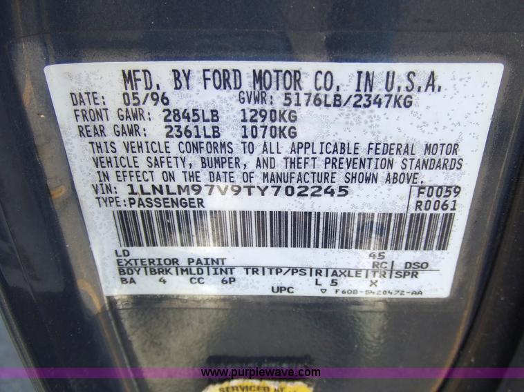 image for item 2095 1996 Lincoln Continental