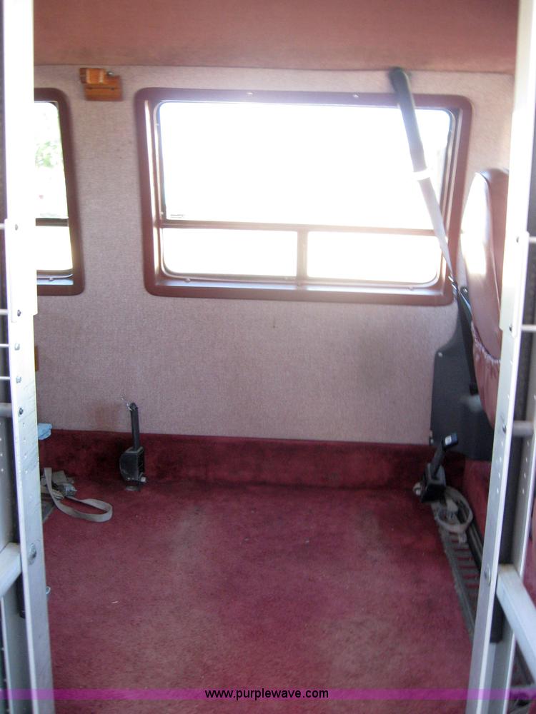 image for item 2530 1993 Ford Econoline E150 van with wheelchair lift