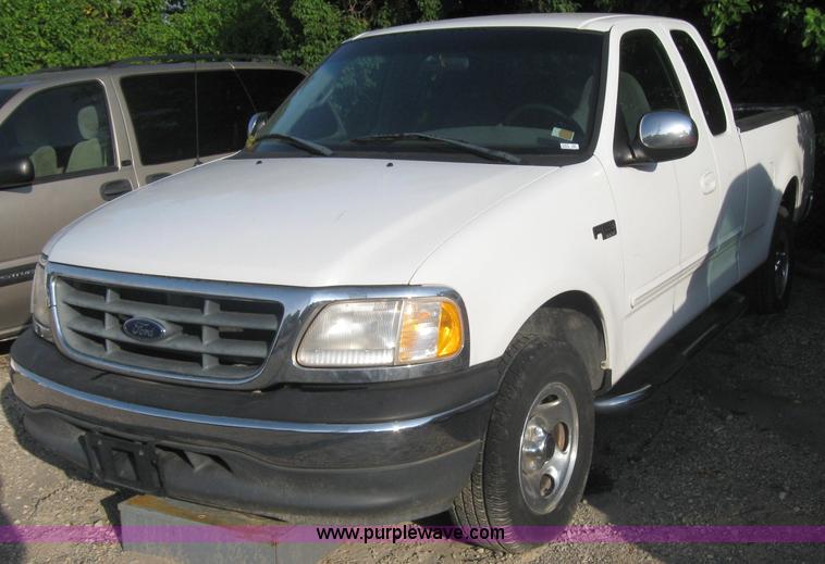 image for item 2564 2000 Ford F-150