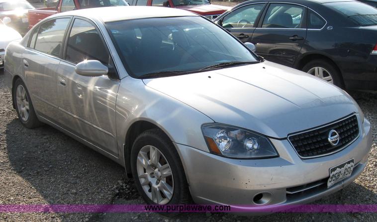 image for item 2566 2005 Nissan Altima