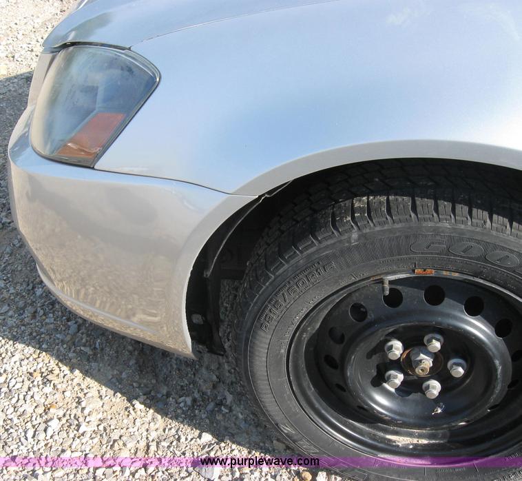 image for item 2566 2005 Nissan Altima