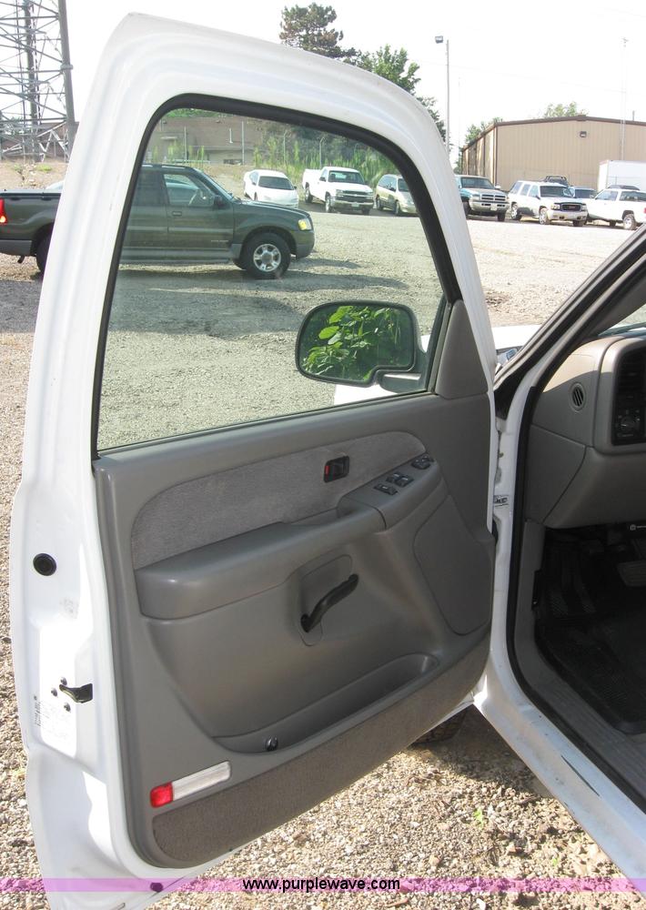 image for item 2571 1999 Chevrolet 1500