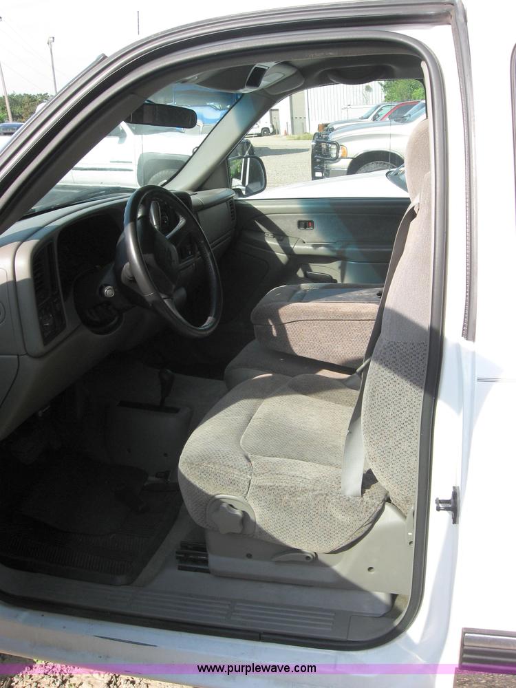 image for item 2571 1999 Chevrolet 1500