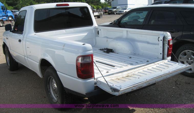 image for item 2572 2004 Ford Ranger