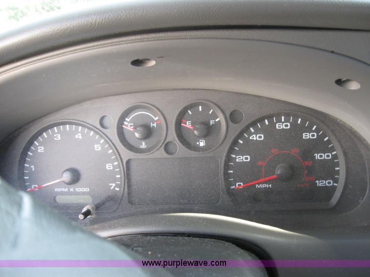 image for item 2572 2004 Ford Ranger