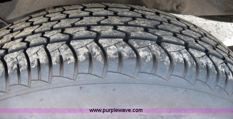 image for item 2572 2004 Ford Ranger