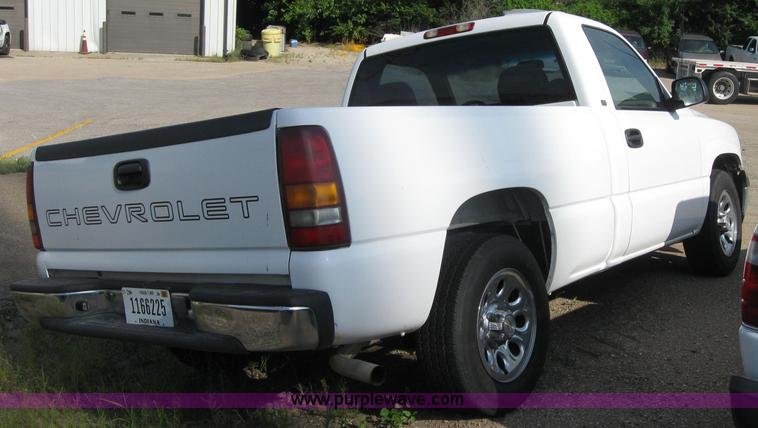 image for item 2573 2001 Chevrolet 1500