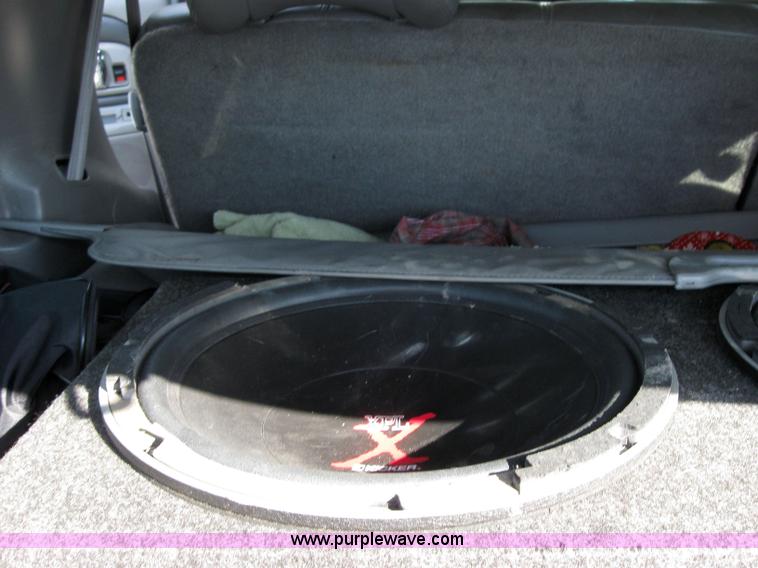 image for item 2574 1999 GMC Denali