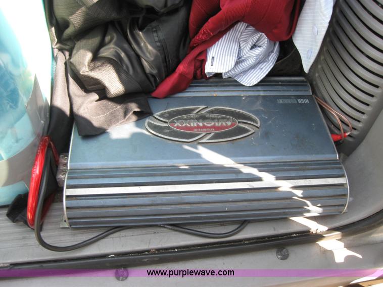 image for item 2574 1999 GMC Denali