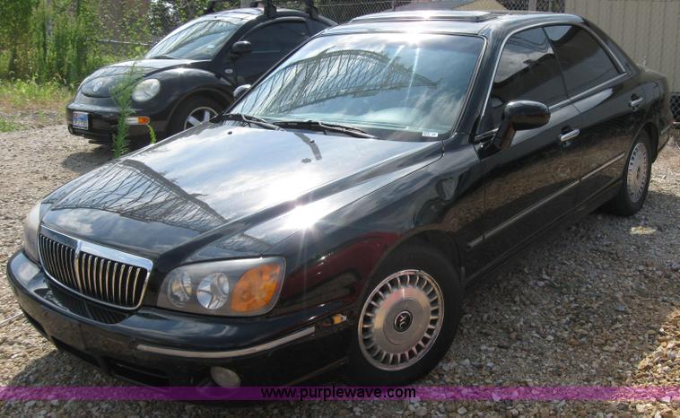 image for item 2575 2001 Hyundai XG300L