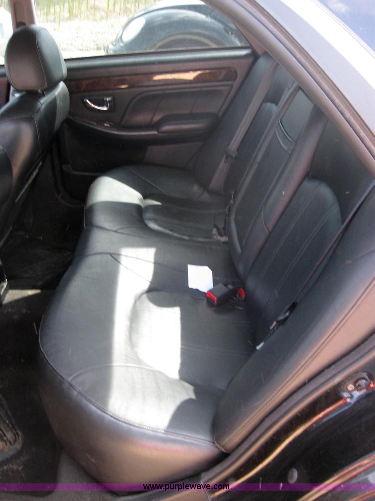 image for item 2575 2001 Hyundai XG300L