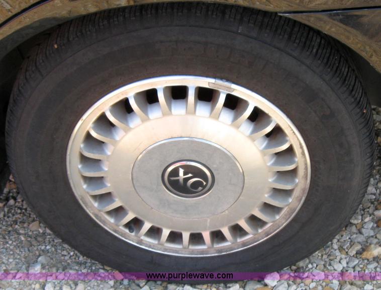 image for item 2575 2001 Hyundai XG300L