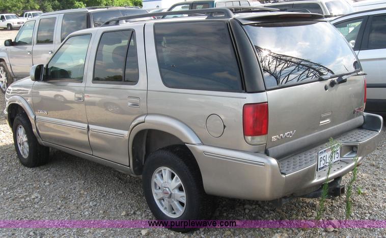 image for item 2576 1999 GMC Envoy
