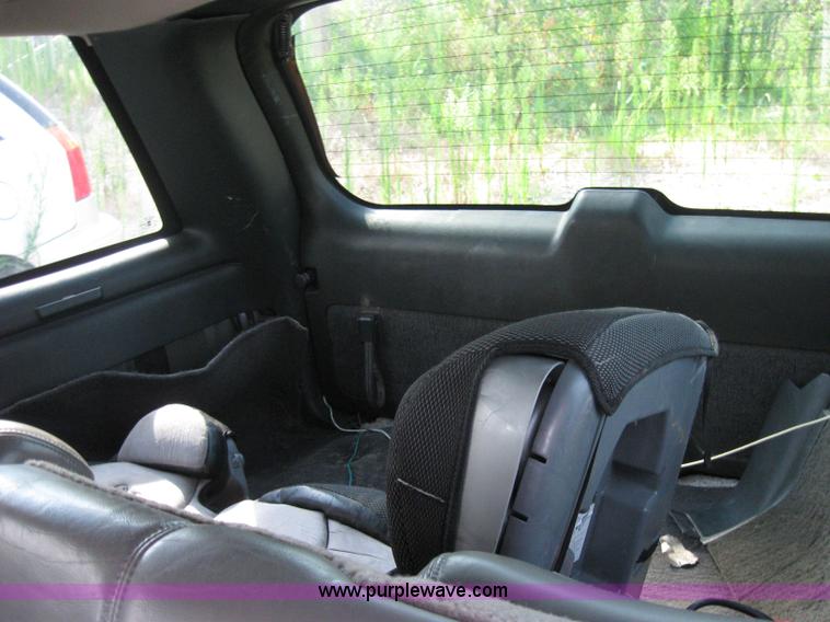 image for item 2576 1999 GMC Envoy