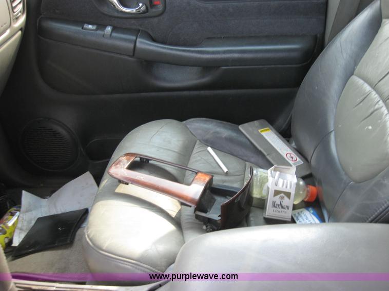 image for item 2576 1999 GMC Envoy