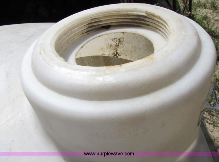 image for item 3031 425 gallon truck bed water tank