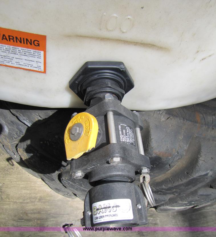 image for item 3031 425 gallon truck bed water tank