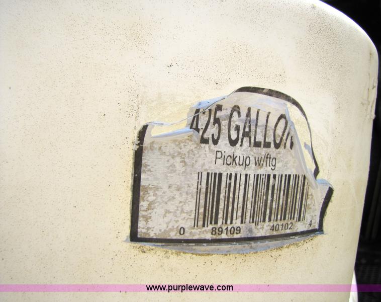 image for item 3031 425 gallon truck bed water tank