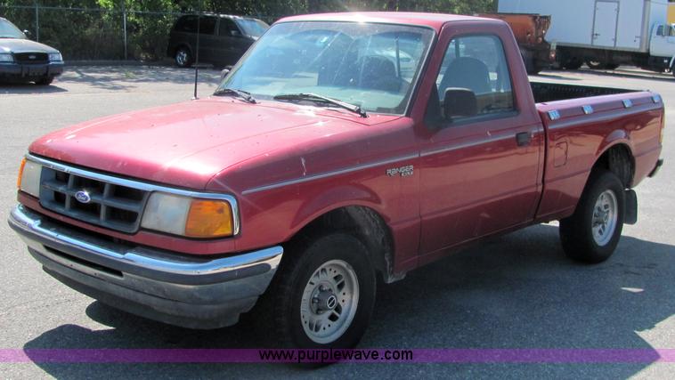 image for item 3220 1994 Ford Ranger