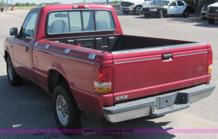 image for item 3220 1994 Ford Ranger
