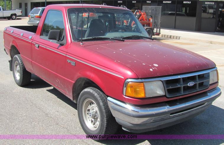 image for item 3220 1994 Ford Ranger