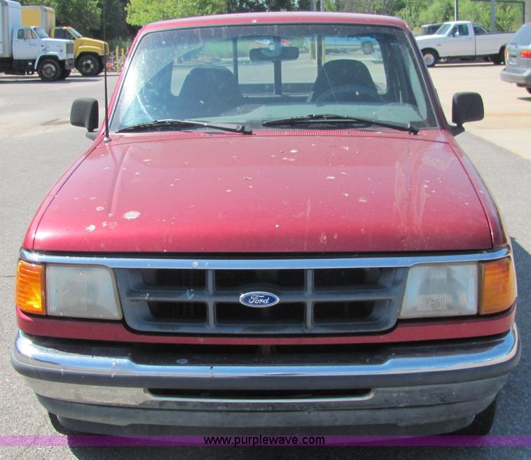 image for item 3220 1994 Ford Ranger
