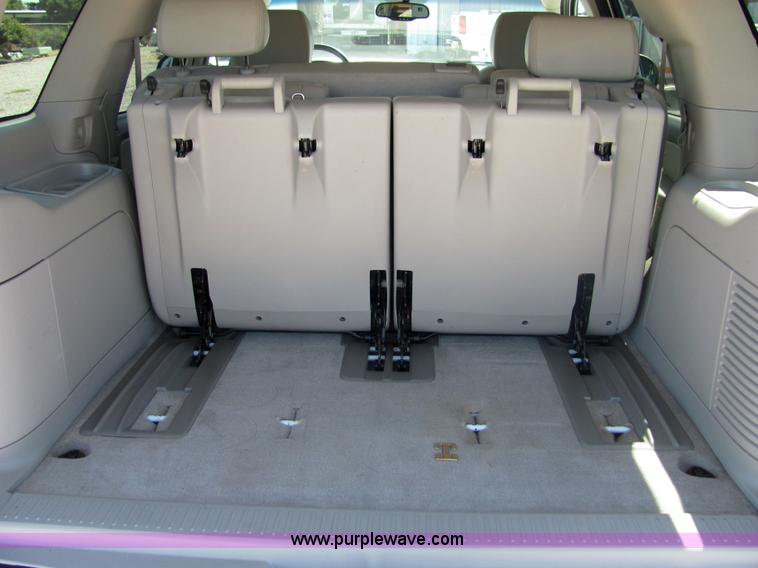 image for item 4735 2007 GMC Yukon