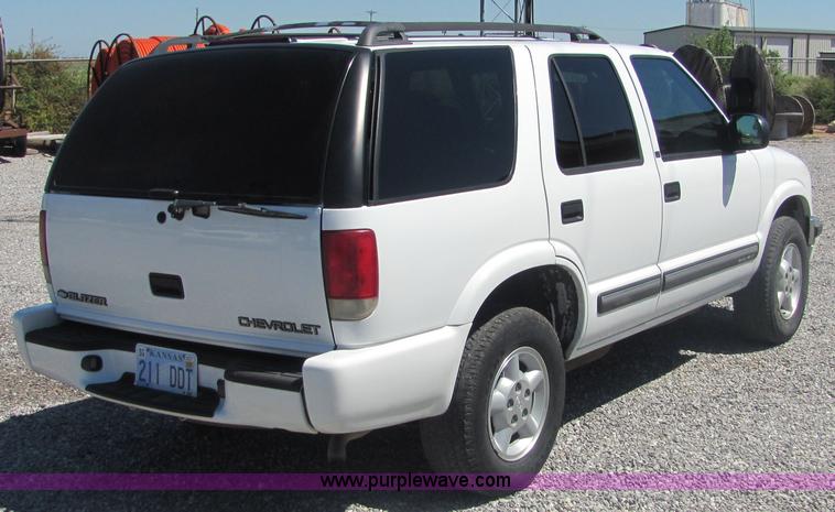 image for item 4774 2000 Chevrolet Blazer